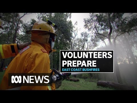 Volunteer firefighters prepare for remaining bushfire season | ABC News