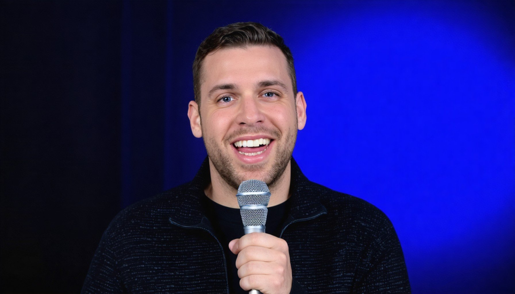 Chris Distefano's New Tech Twist! Comedian Ventures into Virtual Comedy Clubs. 